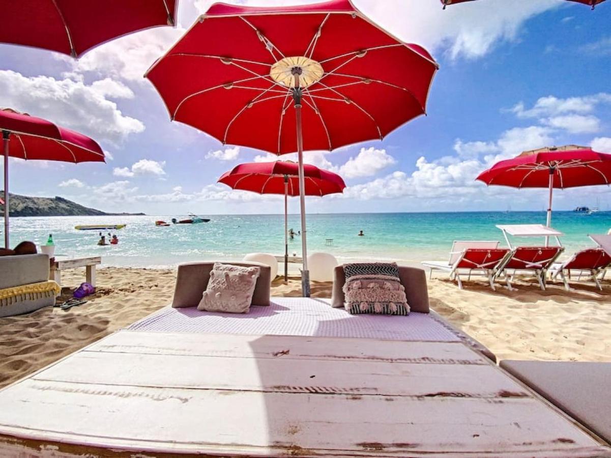 Blue Room In A Shared Villa Diamant With Communal Pool And Sea View グランカーズ エクステリア 写真